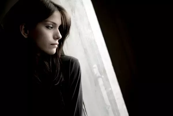 Erst wenn die Sonne untergeht, kommen die Schattenseiten eines L�wen zur Licht